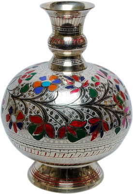 12% OFF on MA Design Hut Brass Vase 12% OFF on MA Design Hut Brass Vase