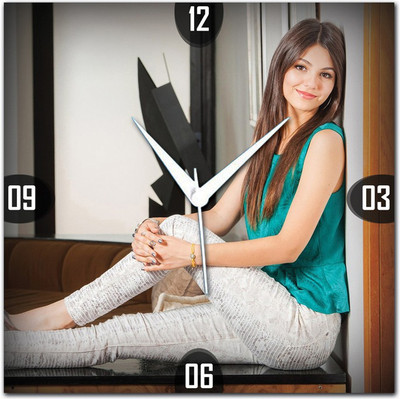 WebPlaza Victoria Justice Analog Wall Clock Multicolor WebPlaza Victoria Justice Analog Wall Clock Multicolor
