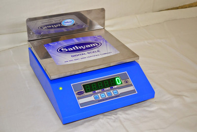 15% OFF on Sathyam Premium Table Top L Pan 10kg/1g Weighing Scale Blue